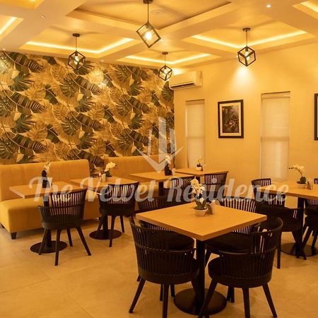 The Velvet Residence Abuja Exterior foto